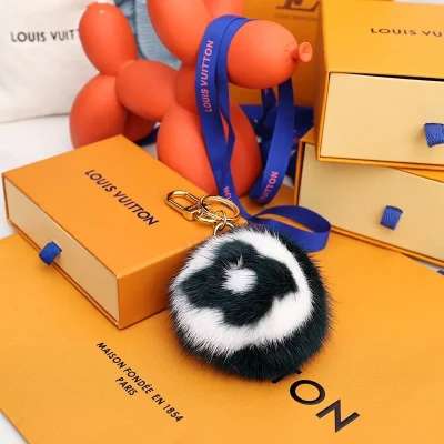 Брелок Louis Vuitton Fur Ball "Dark Blue" фото № 2