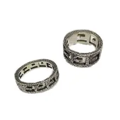 Кольцо Gucci Wide And Carved Symbols Decorated "Silver"