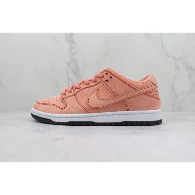 Nike SB Dunk Low "Pink Pig" фото № 2