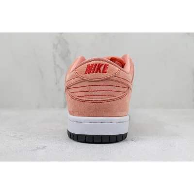 Nike SB Dunk Low "Pink Pig" фото № 8