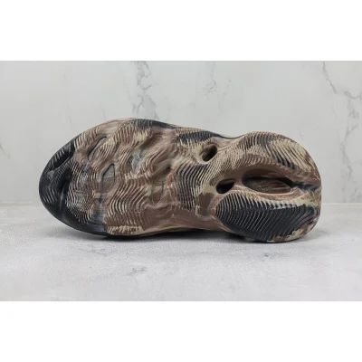 Аdidas Yeezy Foam Runner "Black/Brown" фото № 9 Аdidas Yeezy Foam Runner "Black/Brown" фото № 9