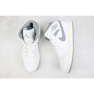 Air Jordan 1 Mid "Neutral Grey" фото № 7