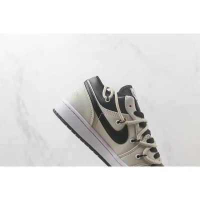 Air Jordan 1 Low "Black/Grey" фото № 4
