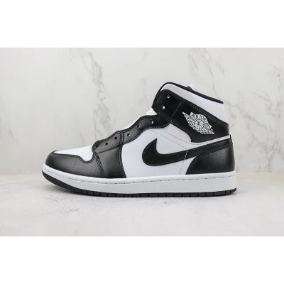 Nike Air Jordan 1 Mid "Panda" фото № 2