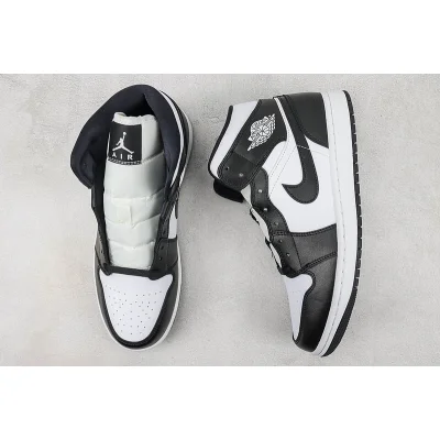 Nike Air Jordan 1 Mid "Panda" фото № 7