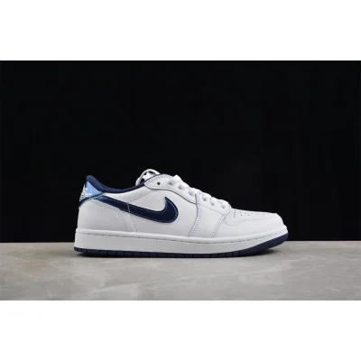 Air Jordan 1 Low Retro "85 Metallic Navy White" фото № 5