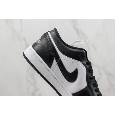 Air Jordan 1 Low "Panda 2023" фото № 4 Air Jordan 1 Low "Panda 2023" фото № 4