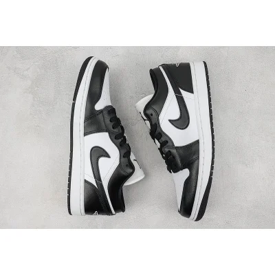 Air Jordan 1 Low "Panda 2023" фото № 6 Air Jordan 1 Low "Panda 2023" фото № 6