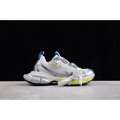 Balenciaga 3XL Sneaker "Worn-Out/White/Blue/Red" фото № 4