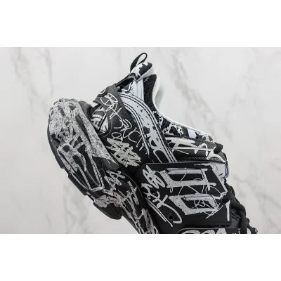Balenciaga Track "Graffiti White/Black" фото № 4