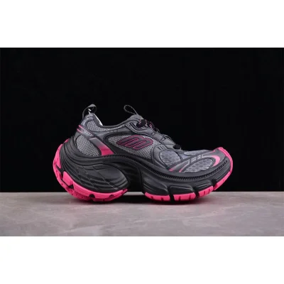 Balenciaga Track Sneaker "Retro Dad" фото № 2 Balenciaga Track Sneaker "Retro Dad" фото № 2