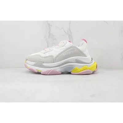 Balenciaga Triple S "White/Grey" фото № 2 Balenciaga Triple S "White/Grey" фото № 2