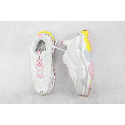 Balenciaga Triple S "White/Grey" фото № 7 Balenciaga Triple S "White/Grey" фото № 7