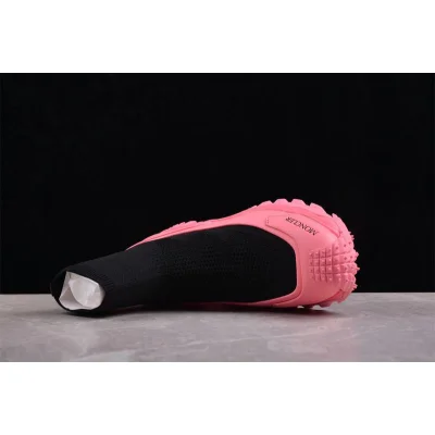 Moncler Trailgrip "Pink/Black" фото № 3 Moncler Trailgrip "Pink/Black" фото № 3