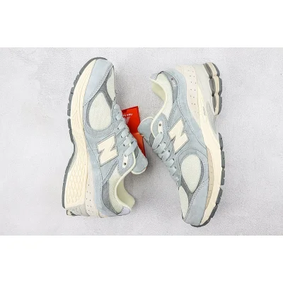 New Balance 2002R "Beige/Grey" фото № 7 New Balance 2002R "Beige/Grey" фото № 7