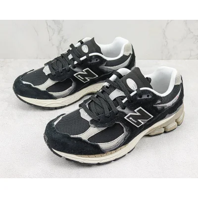 New Balance 2002R "Black/White/Beige" фото № 5