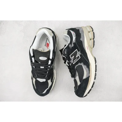 New Balance 2002R "Black/White/Beige" фото № 6
