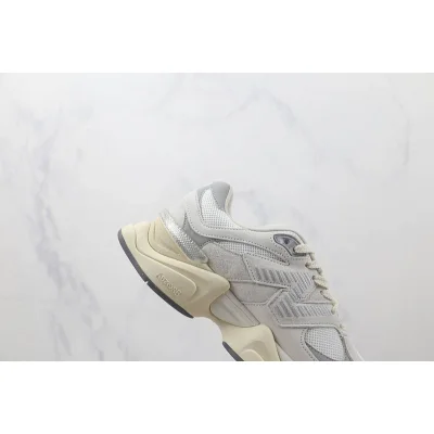 New Balance 9060 "Sea Salt/White" фото № 4 New Balance 9060 "Sea Salt/White" фото № 4