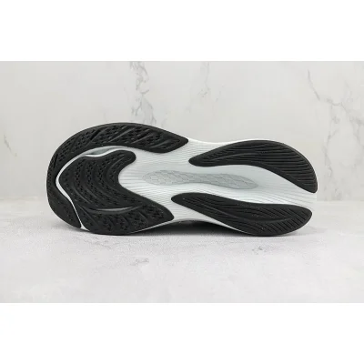 New Balance FuelCell Propel V4 "Black/White" фото № 8