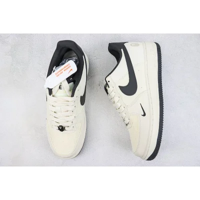 A Bathing Ape x Nike Air Force 1 Low "Cream White/Black/Silver Logo" фото № 7