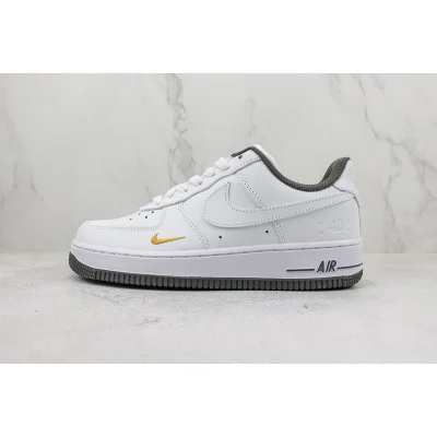 Nike Air Force 1 40th Anniversary "White/Black/Gold" фото № 2 Nike Air Force 1 40th Anniversary "White/Black/Gold" фото № 2