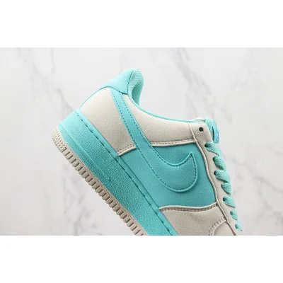 Tiffany & Co x Nike Air Force 1 Low "Tiffany Blue" фото № 3