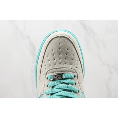 Tiffany & Co x Nike Air Force 1 Low "Tiffany Blue" фото № 4