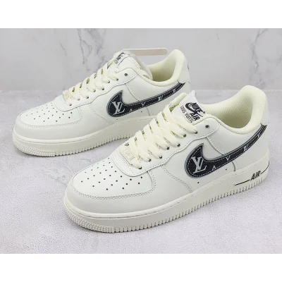 Louis Vuitton x Nike Air Force 1 Low "White/Black/Grey" фото № 5 Louis Vuitton x Nike Air Force 1 Low "White/Black/Grey" фото № 5