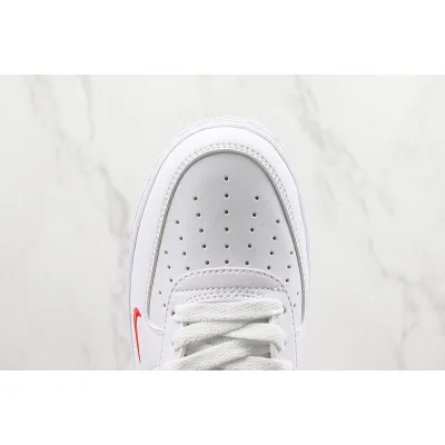 Nike Air Force 1 Low "White/Red/Grey" фото № 4 Nike Air Force 1 Low "White/Red/Grey" фото № 4
