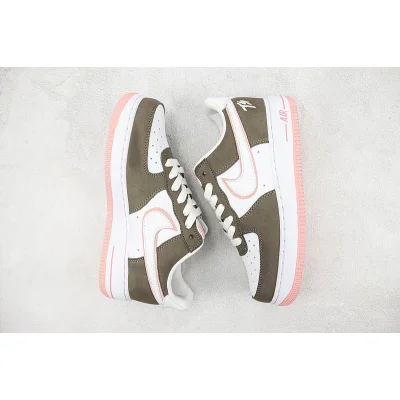 Terror Squad x Nike Air Force 1 Low "Brown/Dusty Pink/White" фото № 6 Terror Squad x Nike Air Force 1 Low "Brown/Dusty Pink/White" фото № 6