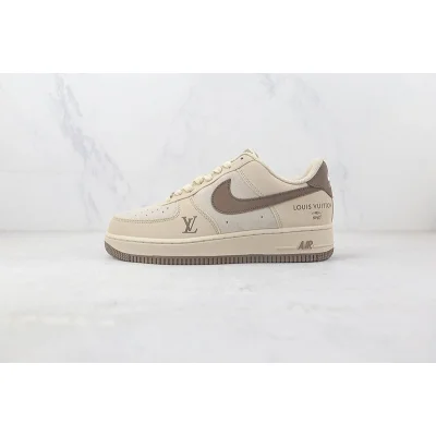 Louis Vuitton x Nike Air Force 1 Low «Brown/Cream/White» фото № 2