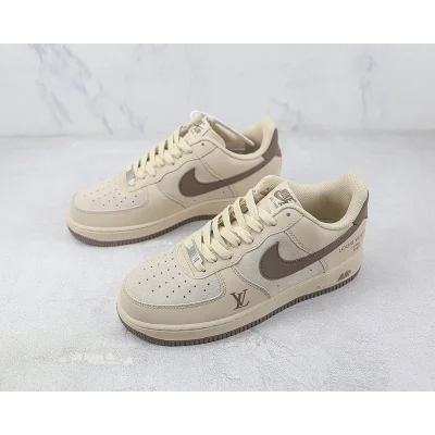 Louis Vuitton x Nike Air Force 1 Low «Brown/Cream/White» фото № 5
