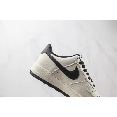 Nike Air Force 1 07 Low "White/Black" фото № 4