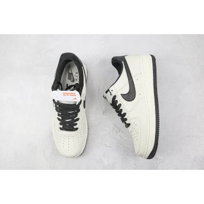 Nike Air Force 1 07 Low "White/Black" фото № 7