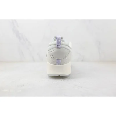 Nike Air Max 90 SE "Summit White Light Bone" фото № 8