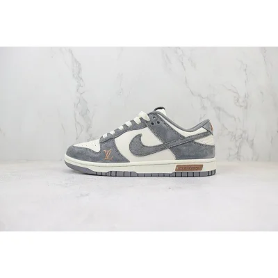 Louis Vuitton x Nike Dunk Low "Woodgate Grey/White" фото № 2