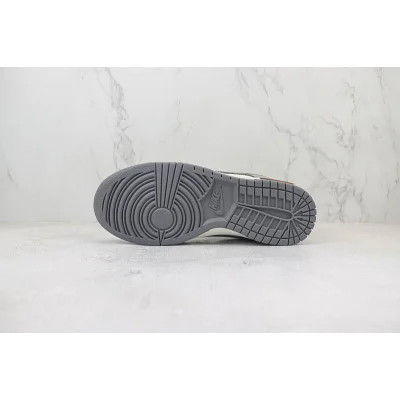 Louis Vuitton x Nike Dunk Low "Woodgate Grey/White" фото № 8