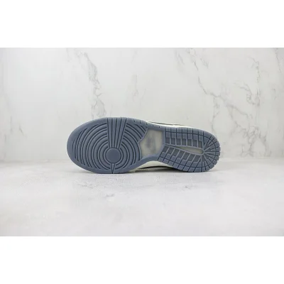 Louis Vuitton x Nike Dunk Low "Porpoise Grey/Cream White/Monogram" фото № 8