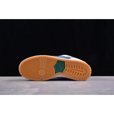 Nike SB Dunk Low "Hyper Royal/Malachite" фото № 6