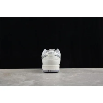 Nike SB Dunk Low Fragment Design "White/Grey" фото № 5