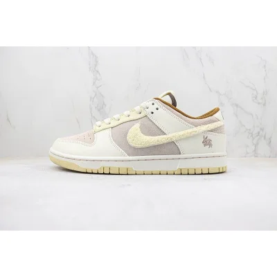 Nike Dunk Low "Year Of The Rabbit/Taupe" фото № 2