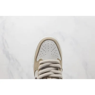 Otomo Katsuhiro x Nike SB Dunk Low "Old Brown" фото № 3