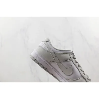 Nike Dunk Low "Grey Fog" фото № 4 Nike Dunk Low "Grey Fog" фото № 4