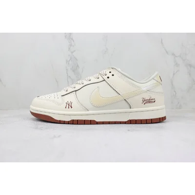 MLB x Nike SB Dunk Low "Light Brown" фото № 2 MLB x Nike SB Dunk Low "Light Brown" фото № 2