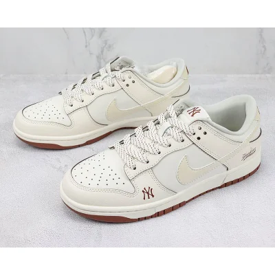 MLB x Nike SB Dunk Low "Light Brown" фото № 5 MLB x Nike SB Dunk Low "Light Brown" фото № 5