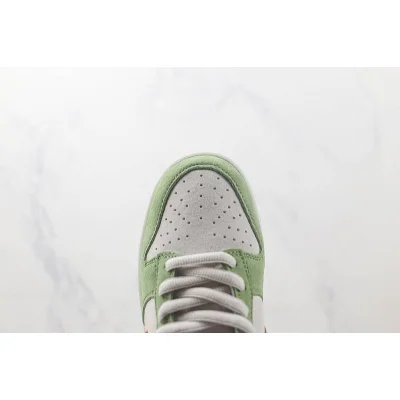 Otomo Katsuhiro x Nike SB Dunk Low "Steamboy OST" фото № 3 Otomo Katsuhiro x Nike SB Dunk Low "Steamboy OST" фото № 3