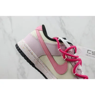 Nike SB Dunk Low "White/Black/Rose Pink" фото № 3