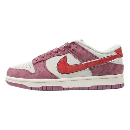 Otomo Katsuhiro x Nike SB Dunk Low "Steamboy OST/Purplish Red"
