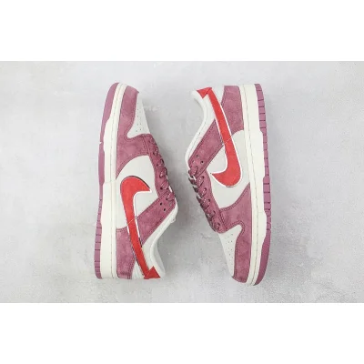 Otomo Katsuhiro x Nike SB Dunk Low "Steamboy OST/Purplish Red" фото № 6 Otomo Katsuhiro x Nike SB Dunk Low "Steamboy OST/Purplish Red" фото № 6