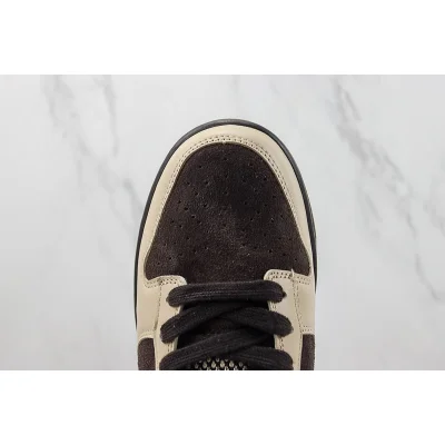 Nike Dunk Low "Red Panda" фото № 4 Nike Dunk Low "Red Panda" фото № 4